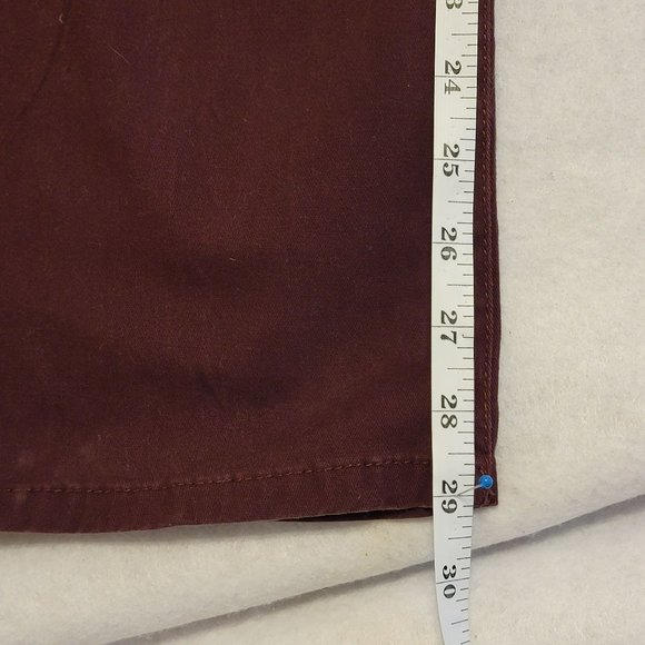 Bandolino Jeans Mandie Women's  Brushed Cotton Maroon Jeans Size 8 AVG EUC - Picture 10 of 10